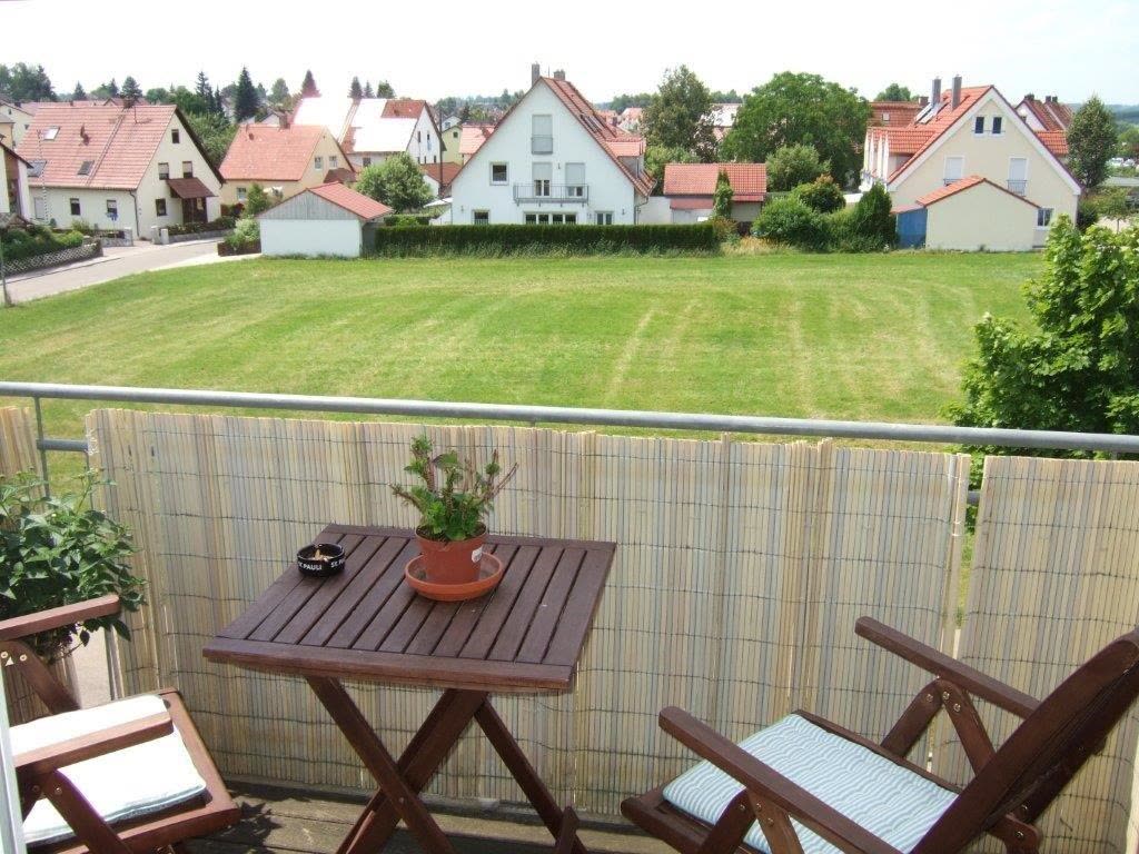 Balkon mit Blick ins Grüne
